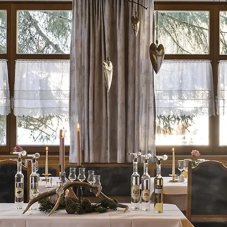 Hotel Gasthof Tannberg 3*